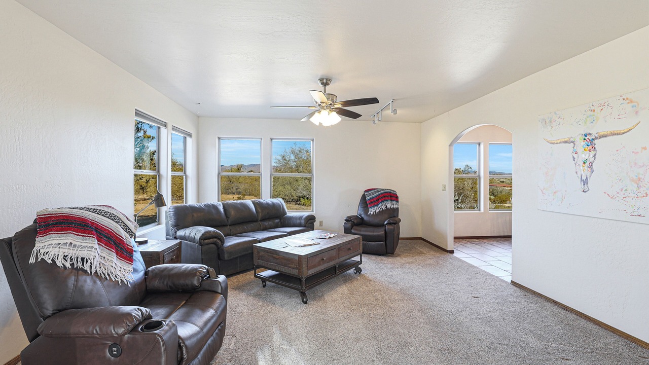 Photo of Livingroom in Wickenburg