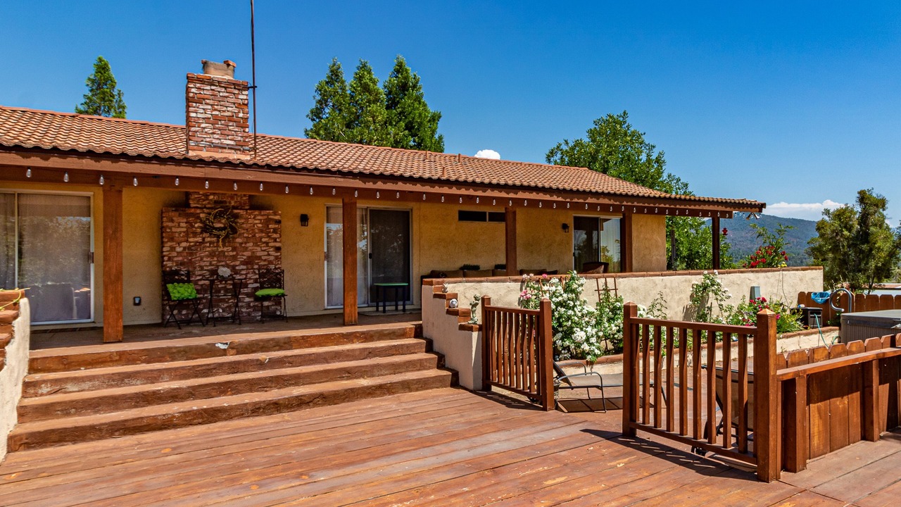 Photo of Patio Balcony in North Fork