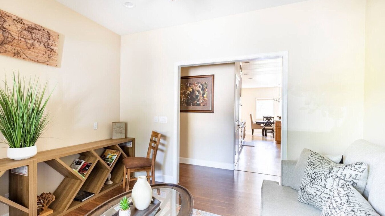 Photo of Livingroom in Oakhurst