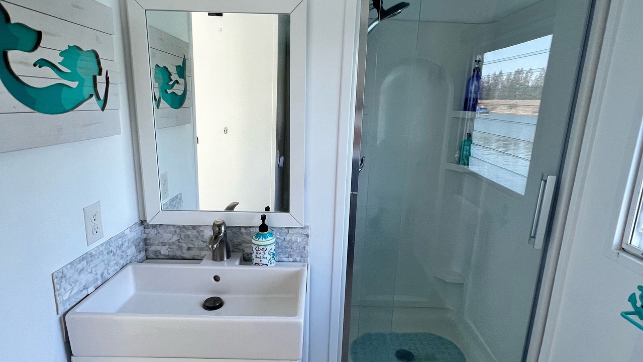 Photo of Bathroom in Walnut Grove