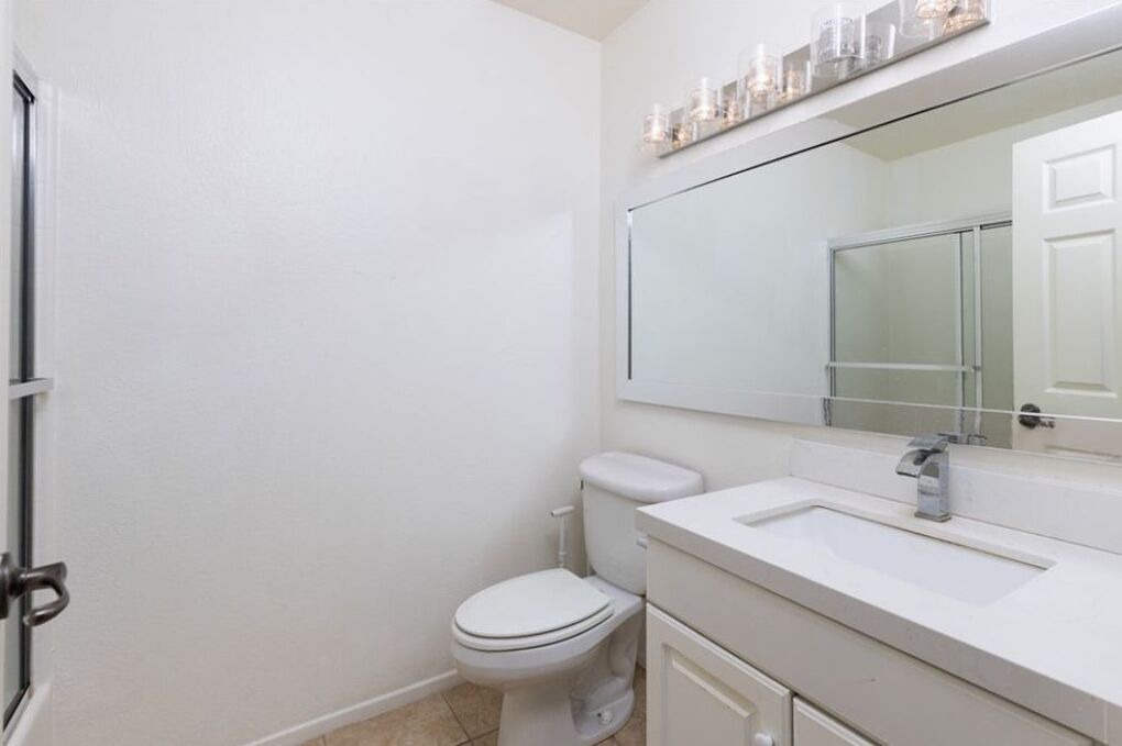 Photo of Bathroom in Yorktown