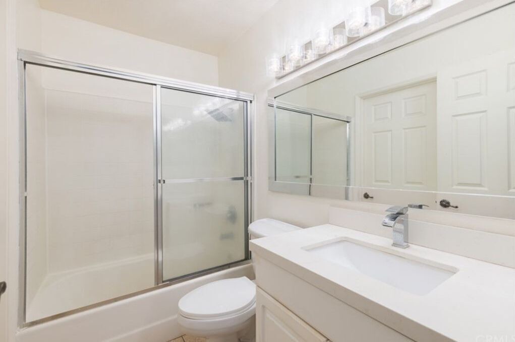 Photo of Bathroom in Yorktown