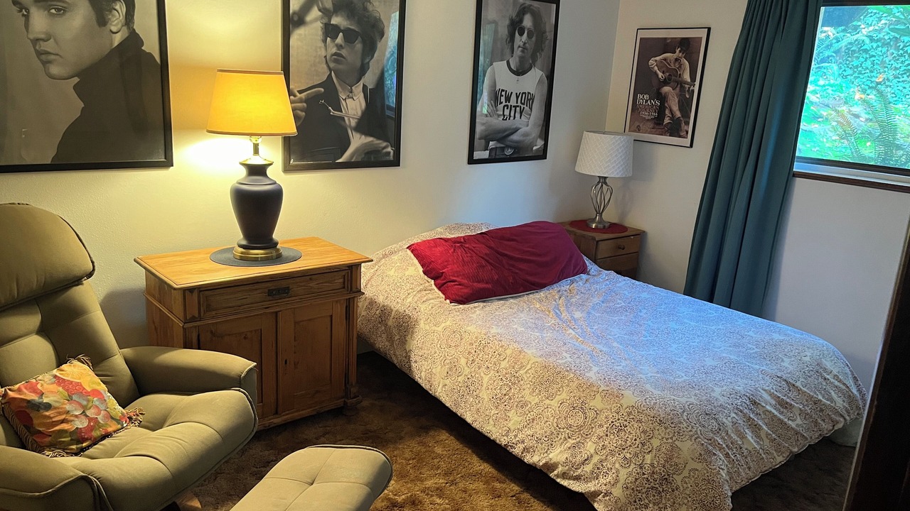 Photo of Bedroom in Western