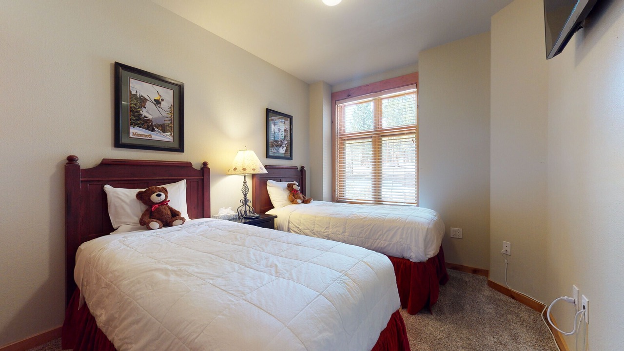 Photo of Bedroom in Mammoth Lakes
