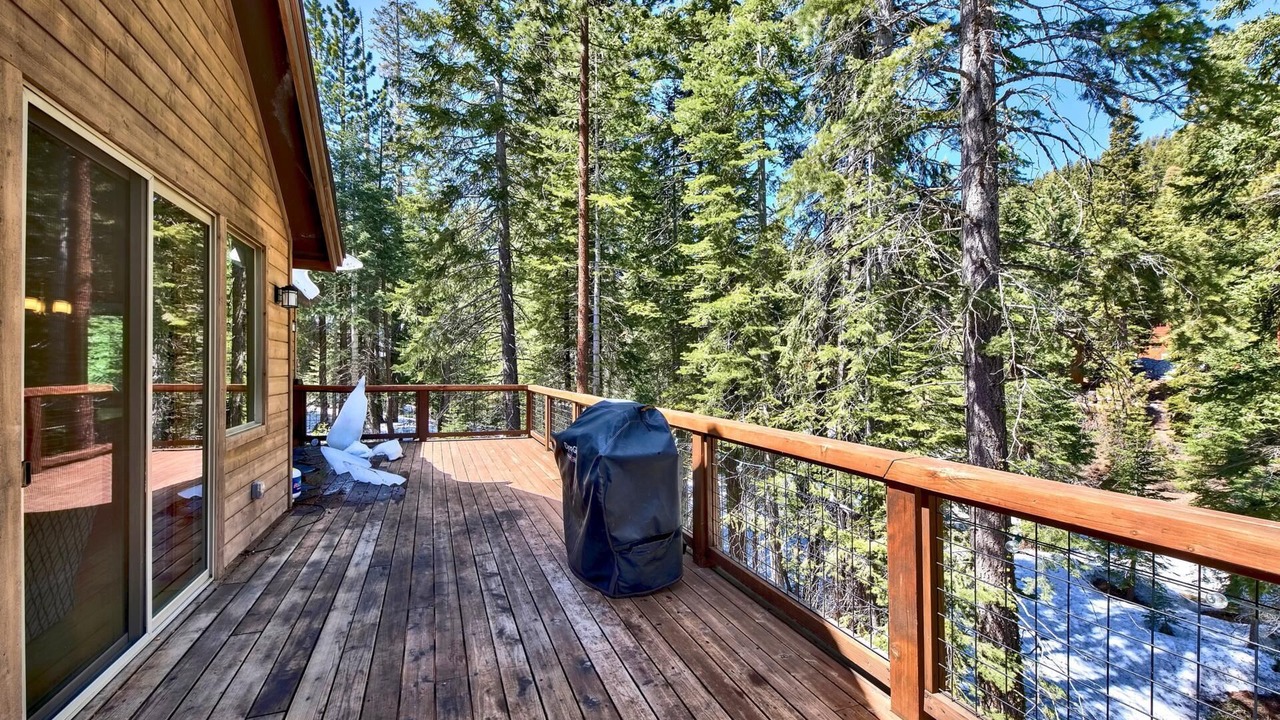 Photo of Outdoor in Kingswood Estates