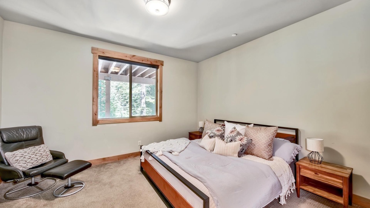 Photo of Bedroom in Kingswood Estates