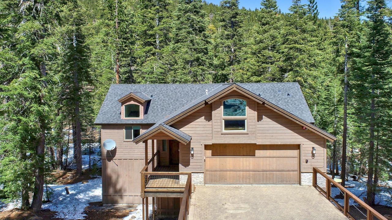 Photo of Outdoor in Kingswood Estates