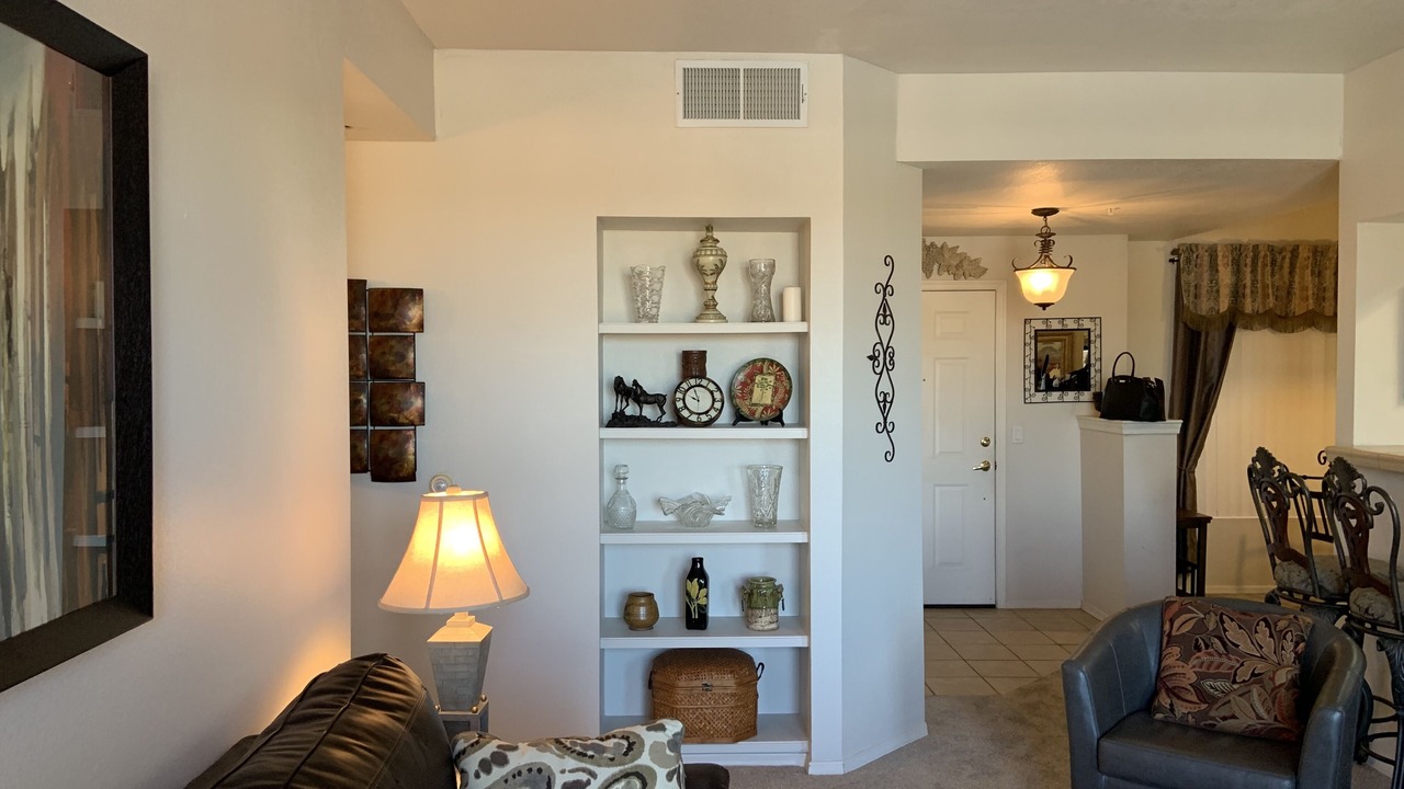 Photo of Livingroom in Surprise