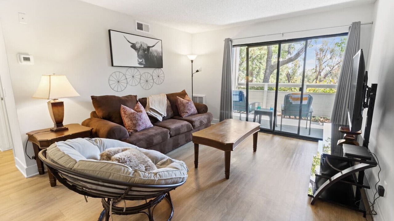 Photo of Livingroom in Ivey Ranch - Rancho Del Oro