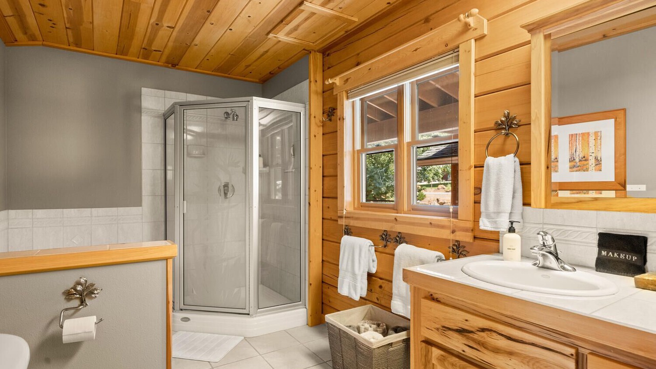 Photo of Bathroom in Lake Almanor West