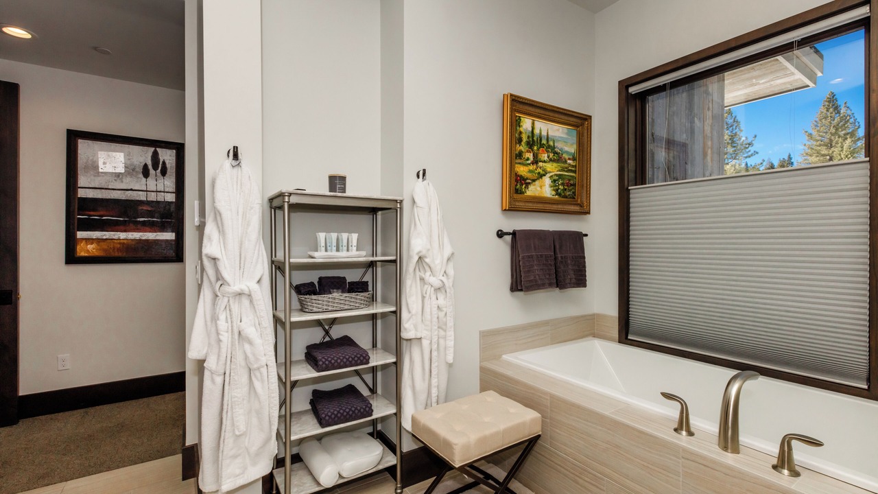 Photo of Bathroom in Ponderosa Palisades