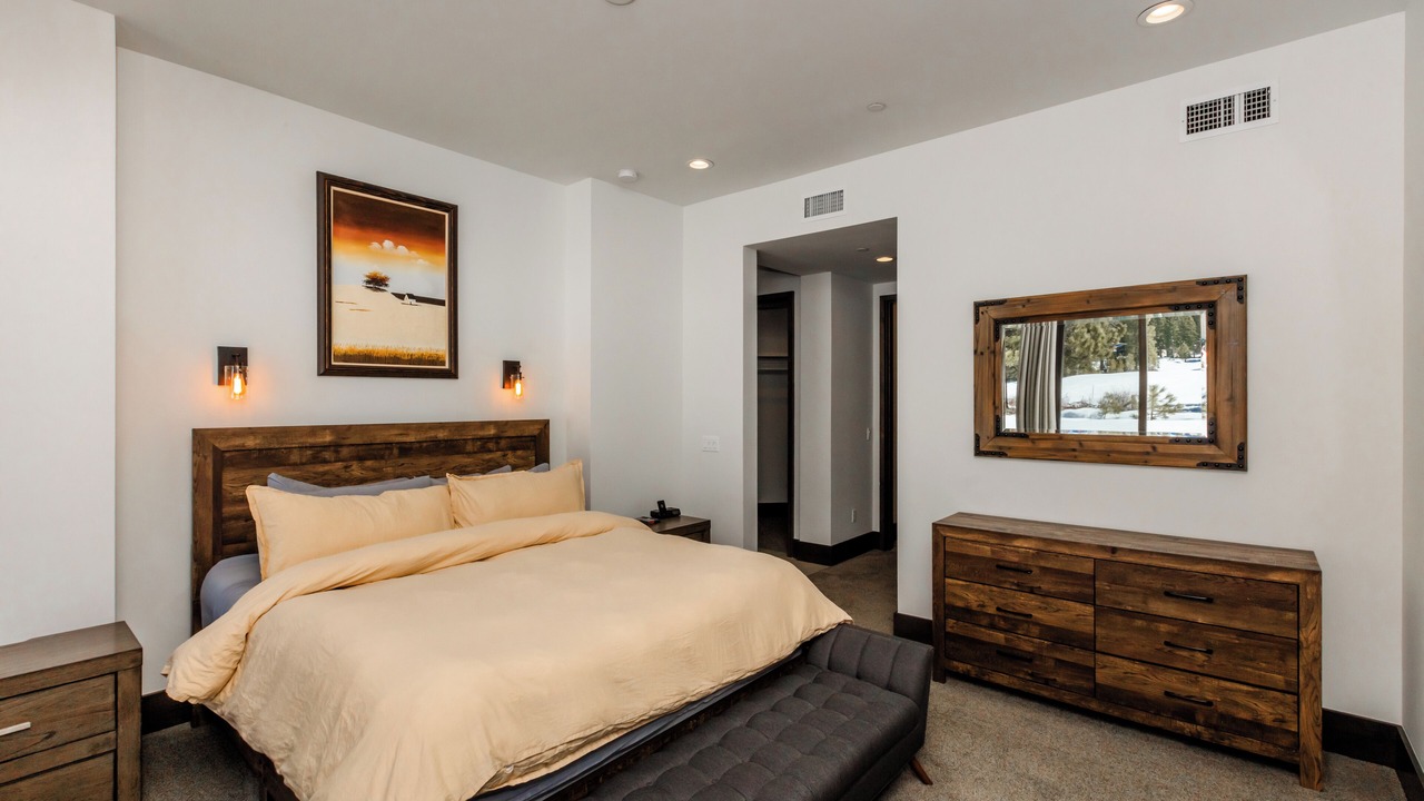 Photo of Bedroom in Ponderosa Palisades