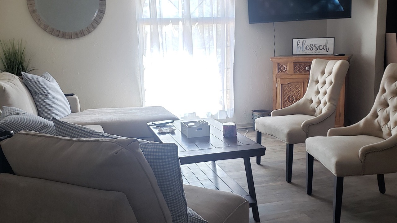 Photo of Livingroom in Bullhead City