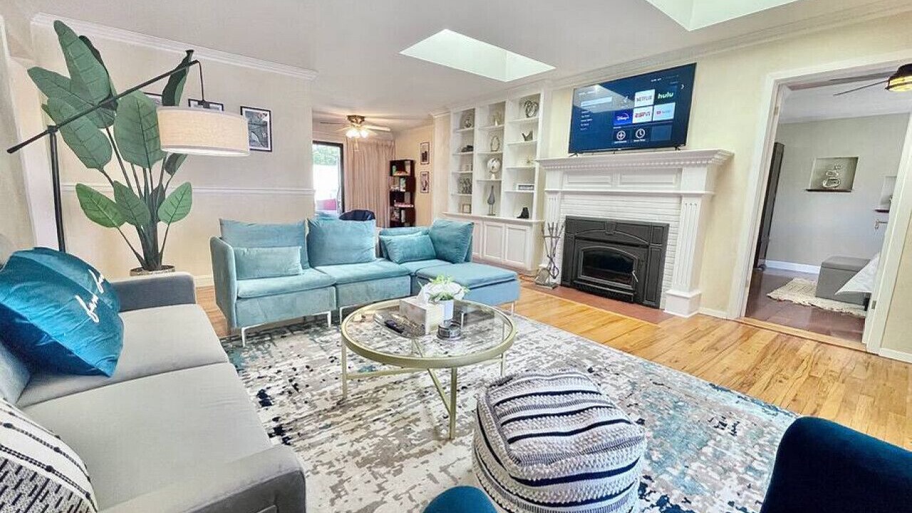 Photo of Livingroom in Chico