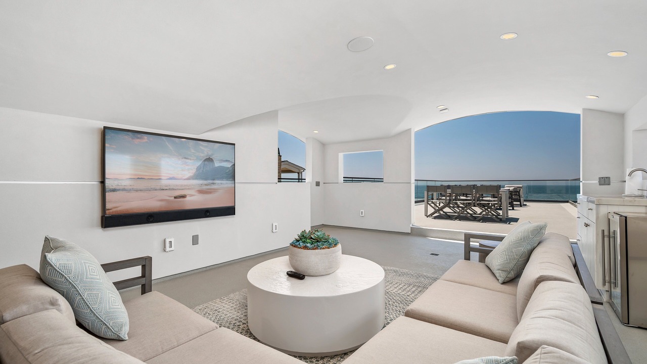Photo of Livingroom in West Newport