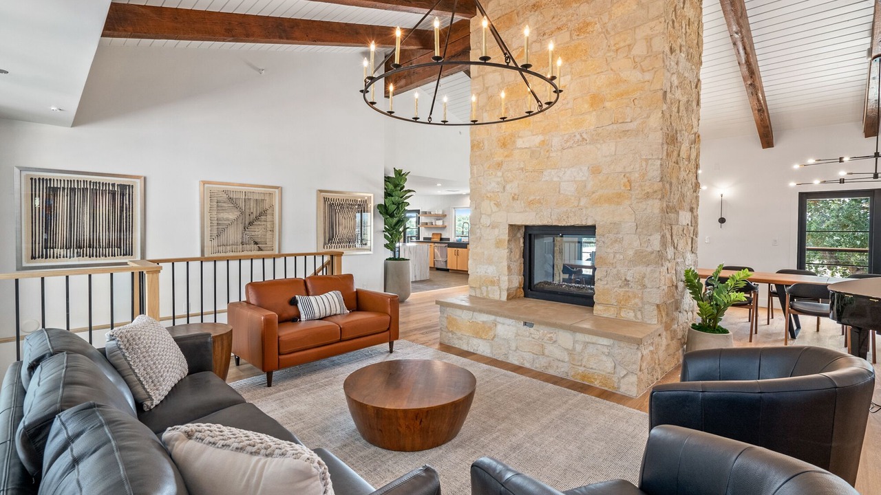 Photo of Livingroom in Templeton