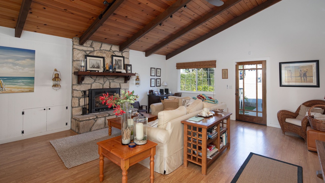 Photo of Livingroom in Cayucos