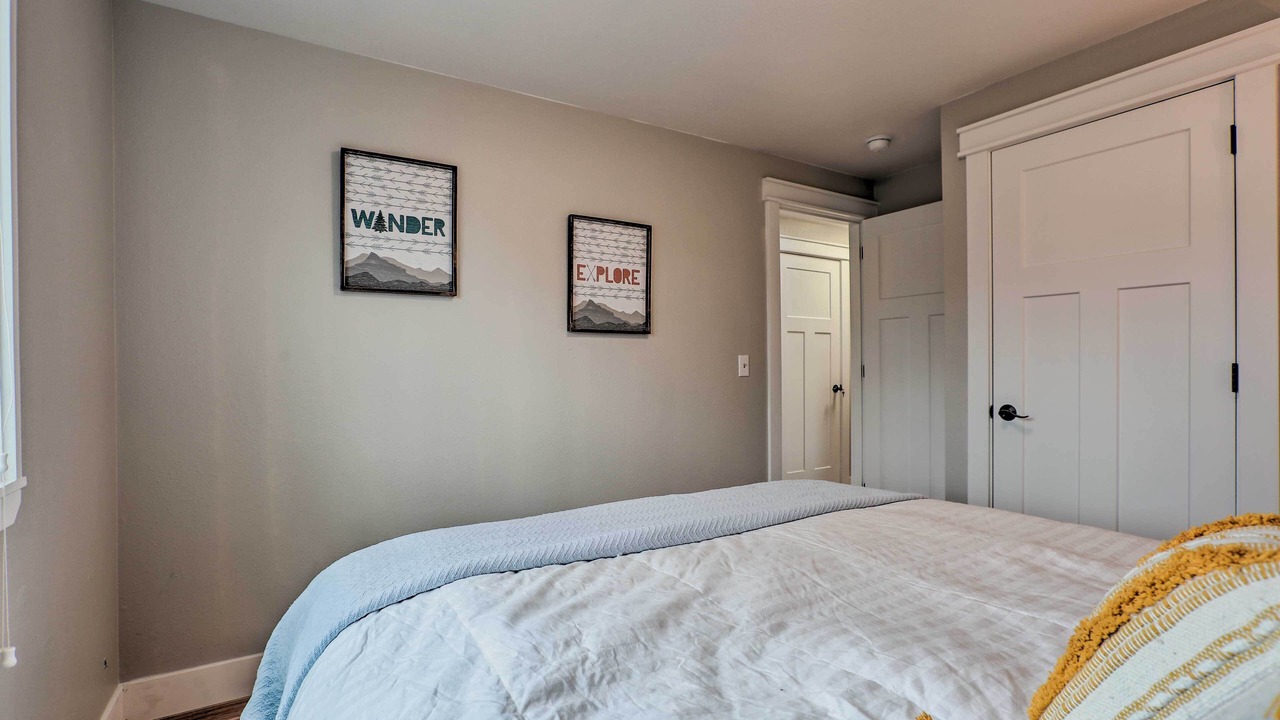 Photo of Bedroom in Redmond