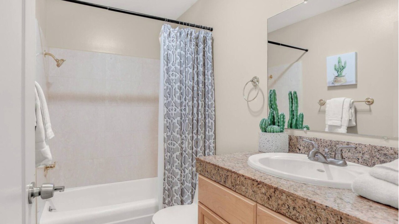 Photo of Bathroom in Sunrise Vista Chino