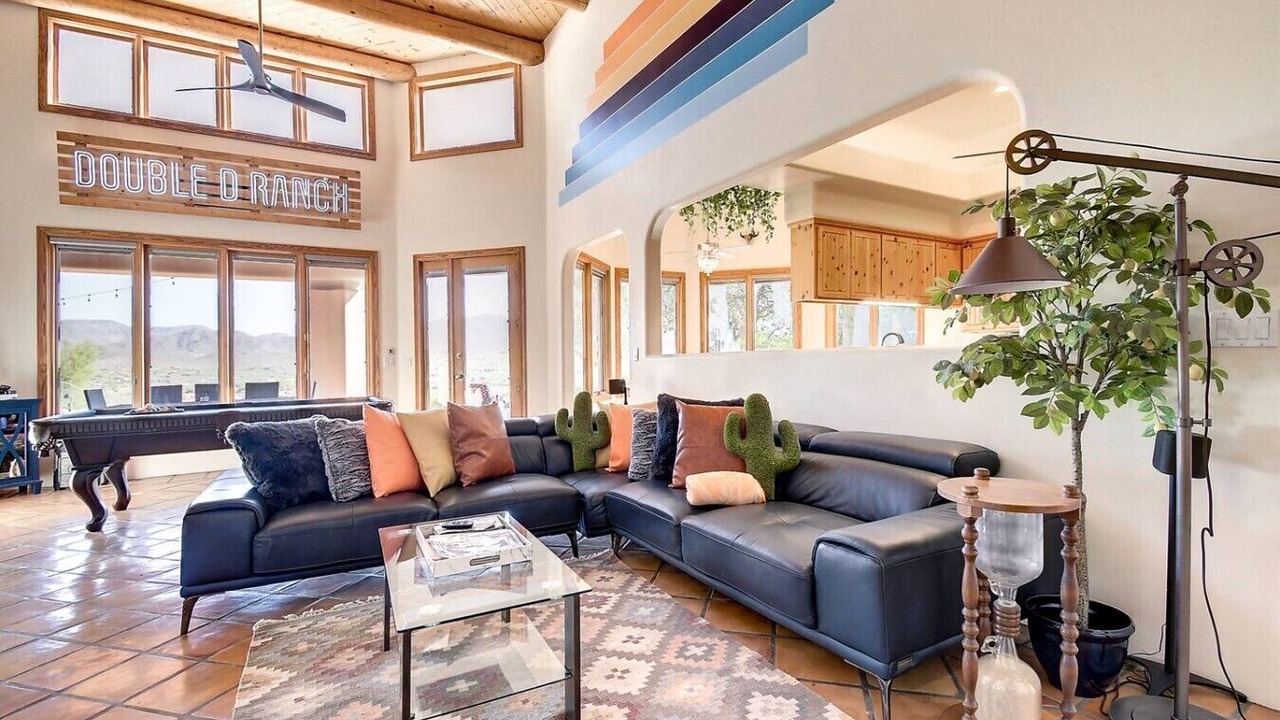 Photo of Livingroom in Cave Creek