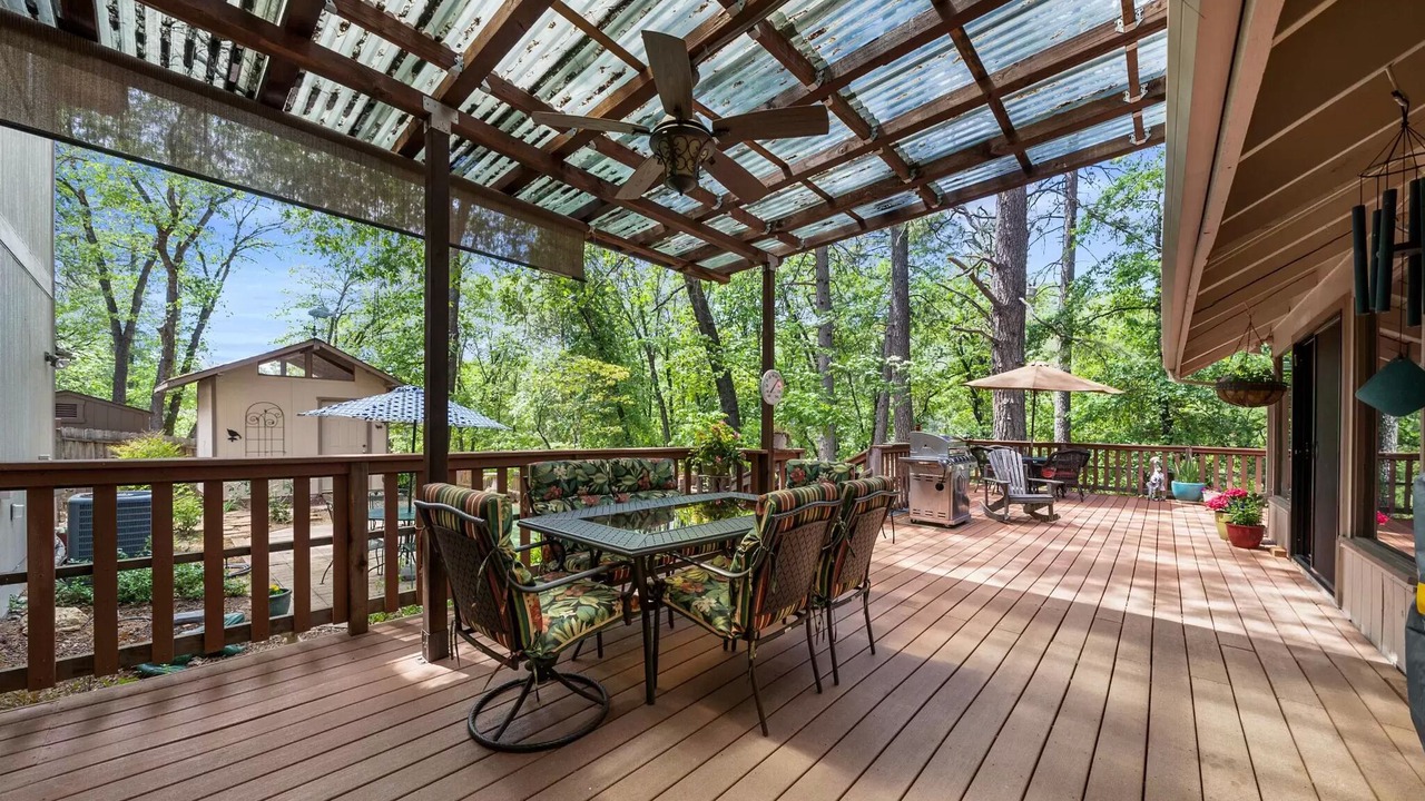 Photo of Outdoor in Lakehead-Lakeshore