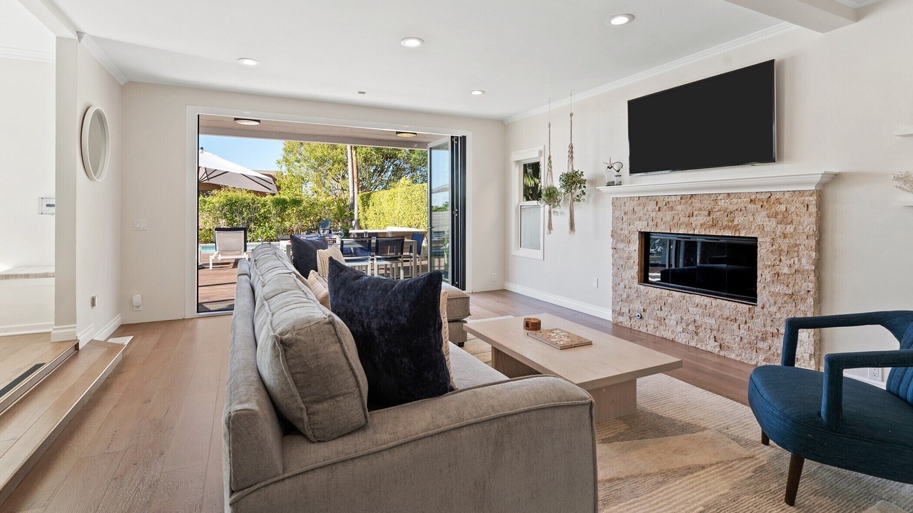 Photo of Livingroom in Del Mar Heights