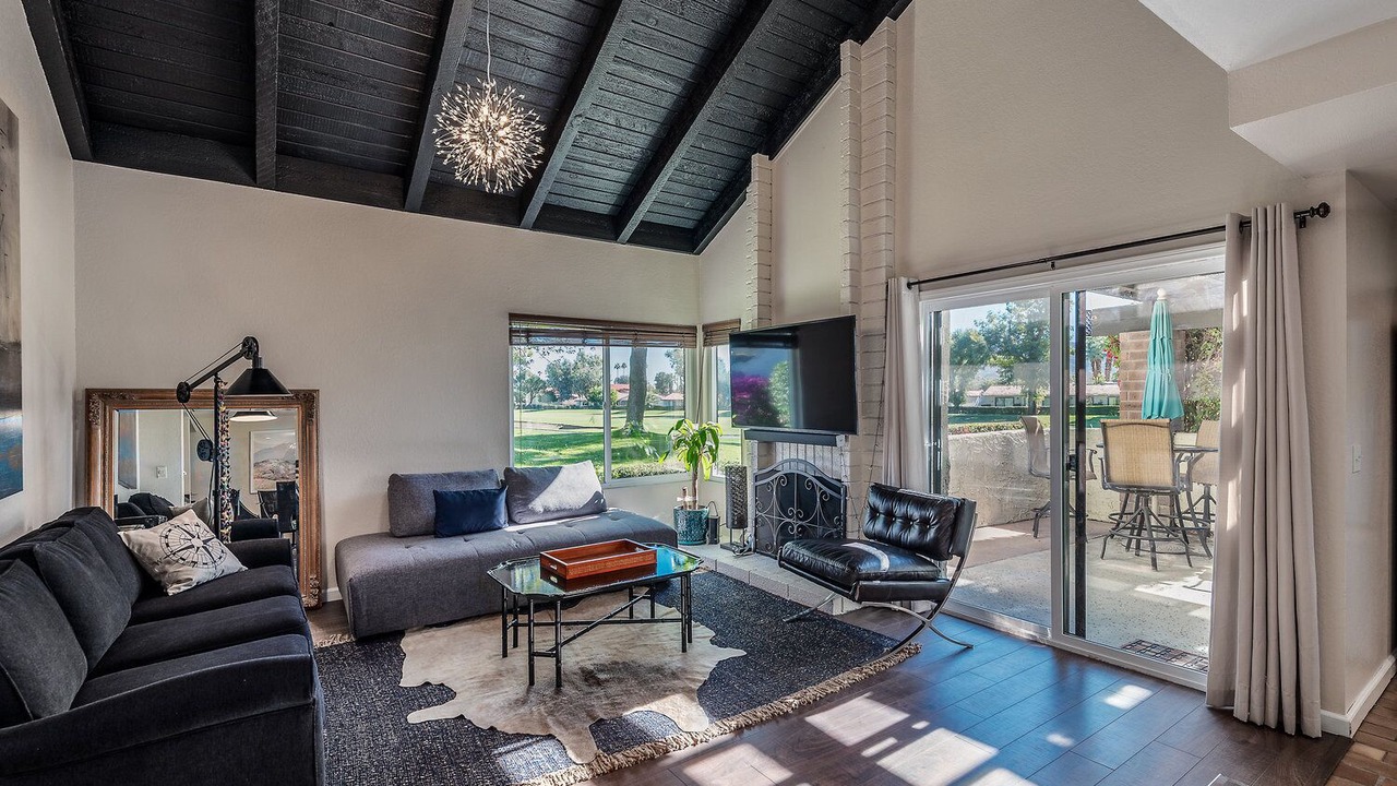 Photo of Livingroom in Palm Springs