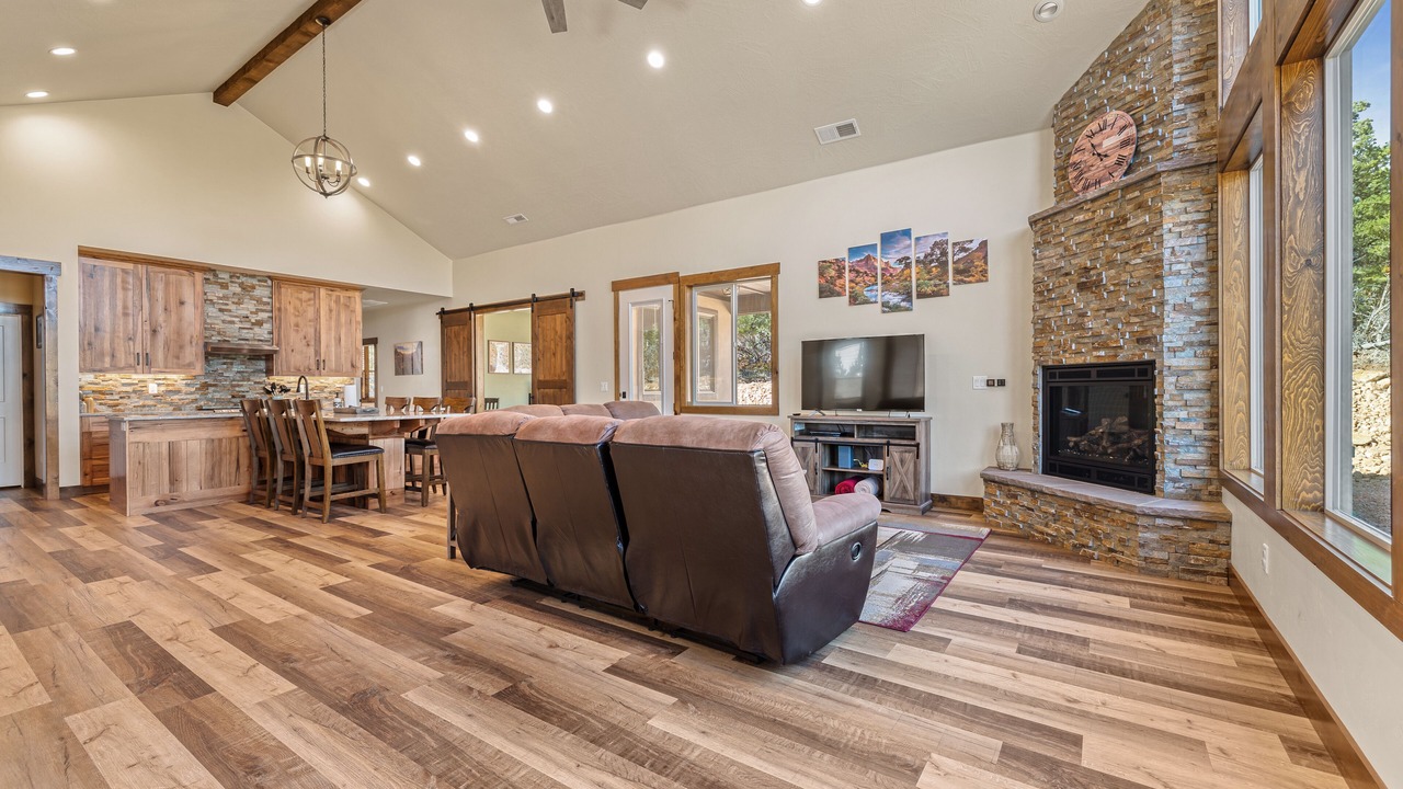 Photo of Livingroom in Zion National Park East Entrance