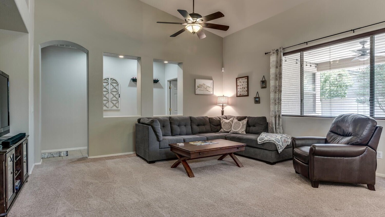 Photo of Livingroom in Rovey Farm Estates