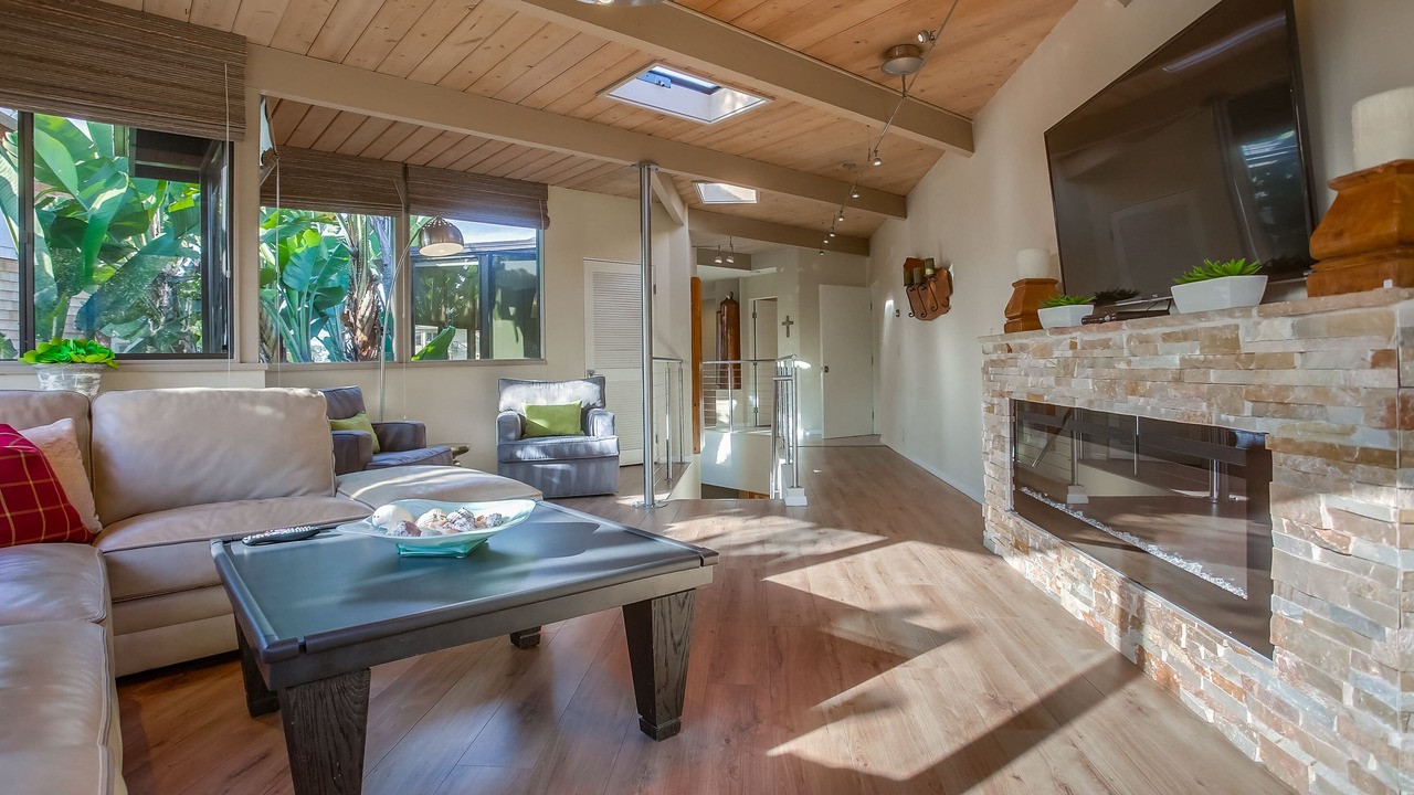 Photo of Livingroom in Del Mar