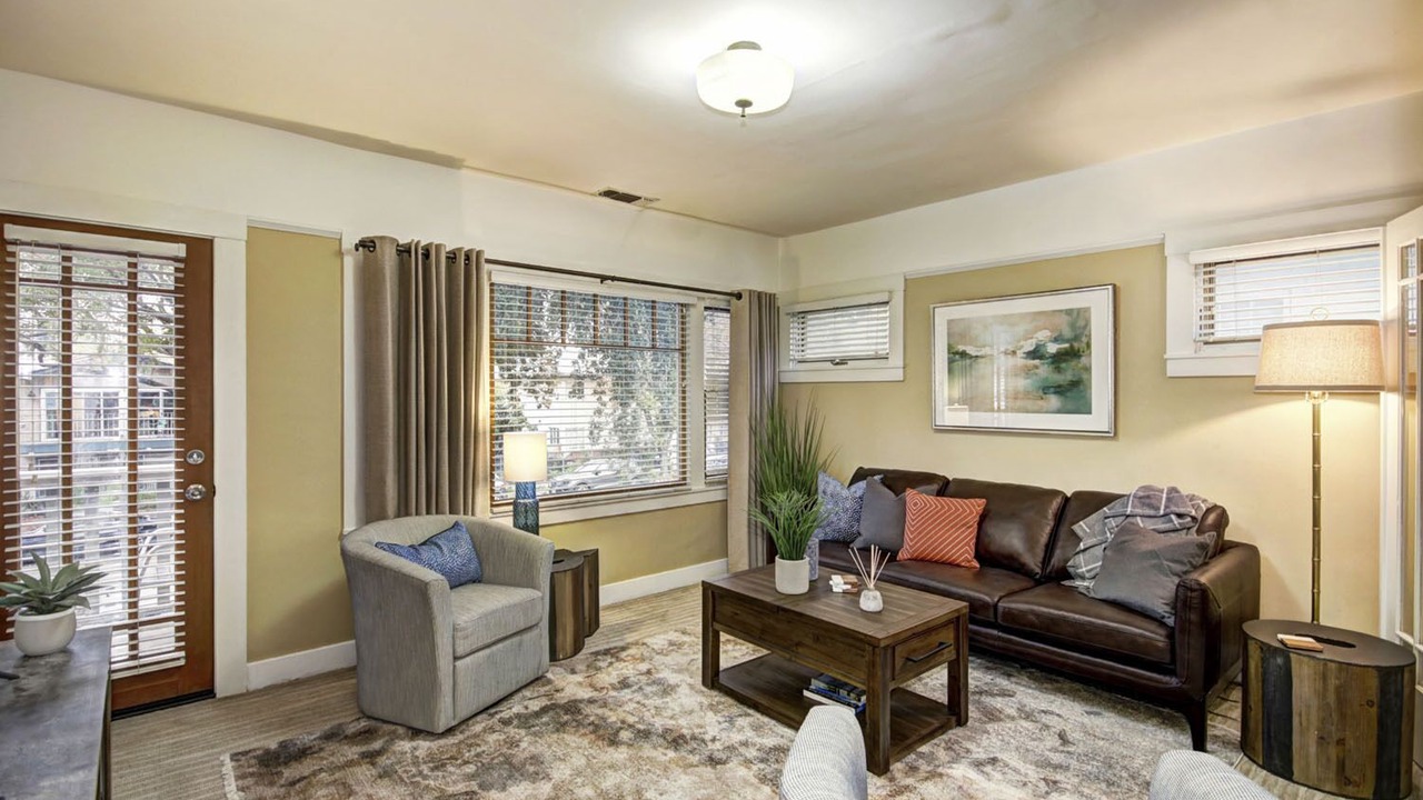 Photo of Livingroom in Downtown Sacramento