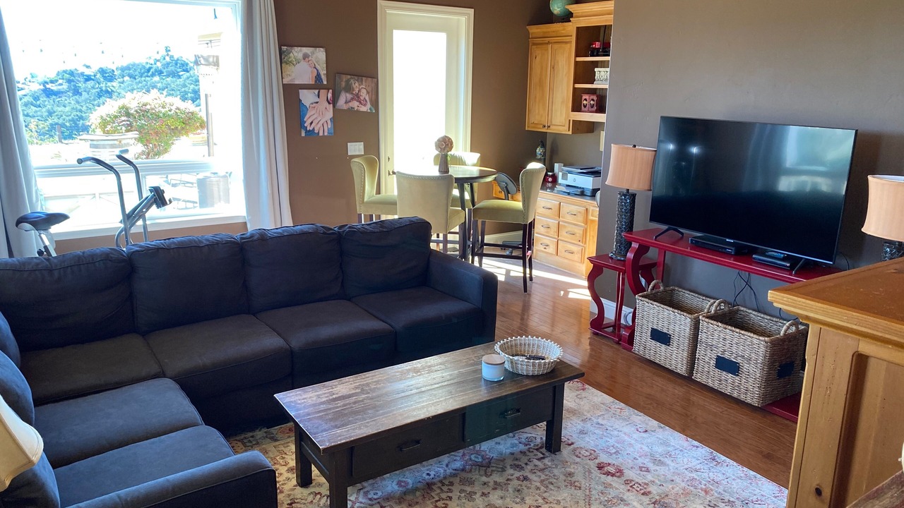 Photo of Bedroom in Arroyo Grande