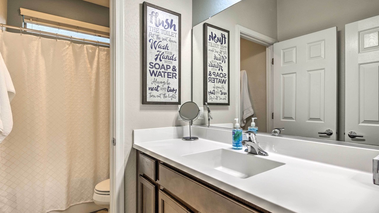 Photo of Bathroom in South Mountain