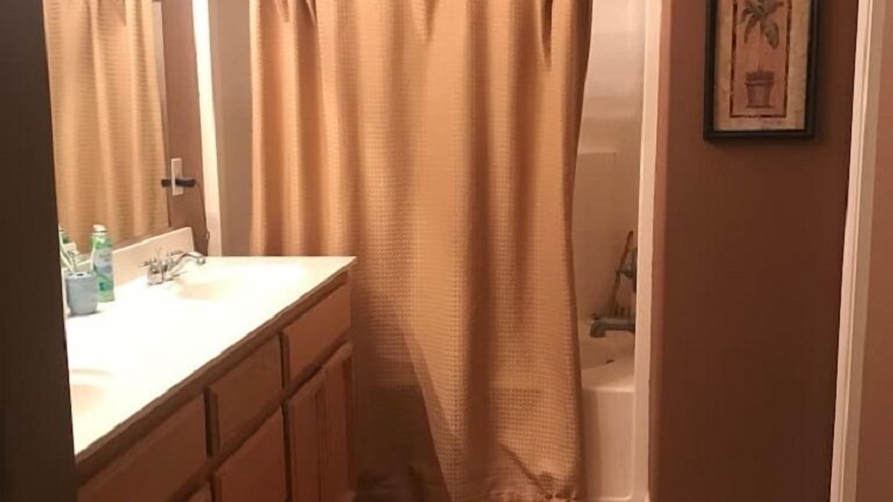 Photo of Bathroom in North Natomas
