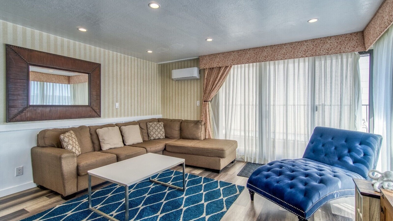 Photo of Livingroom in Fisherman's Wharf