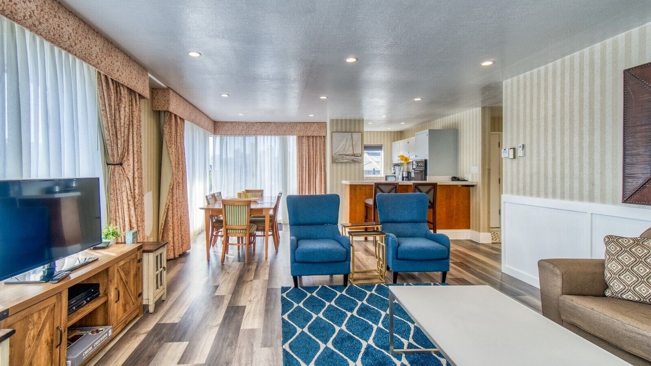 Photo of Livingroom in Fisherman's Wharf