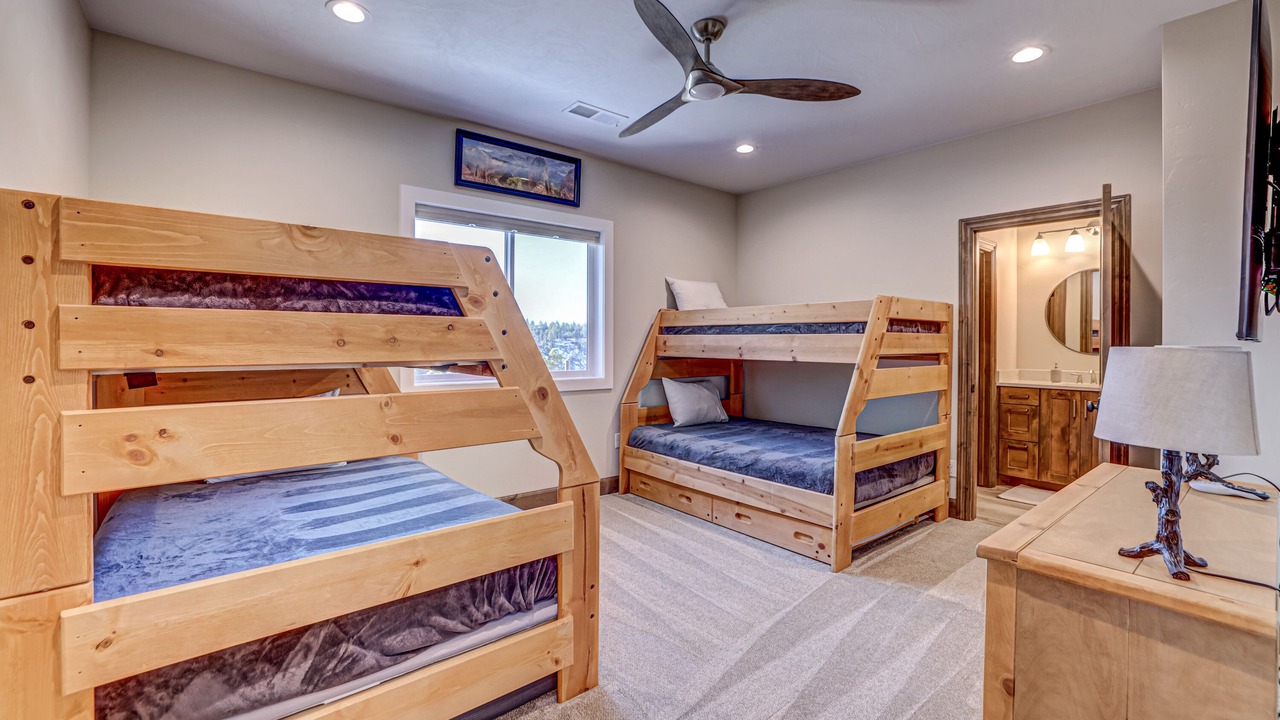 Photo of Bedroom in Zion National Park East Entrance