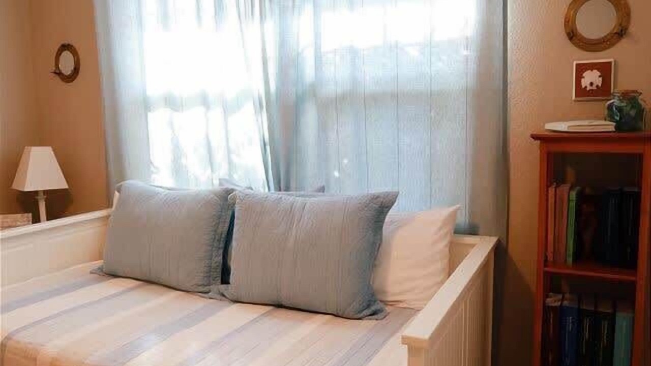 Photo of Bedroom in Baywood-Los Osos
