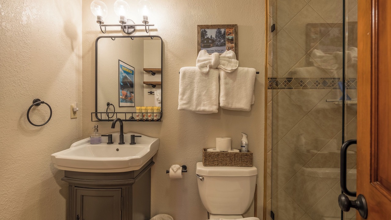 Photo of Bathroom in Fox Farm