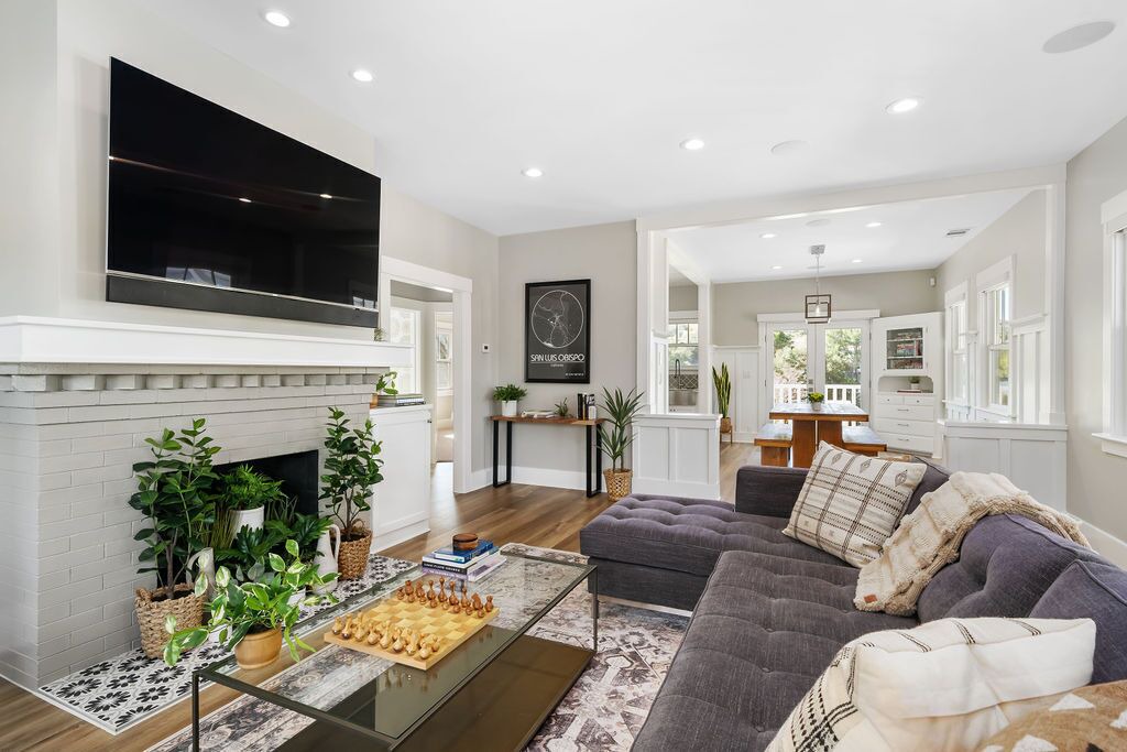 Photo of Livingroom in San Luis Obispo