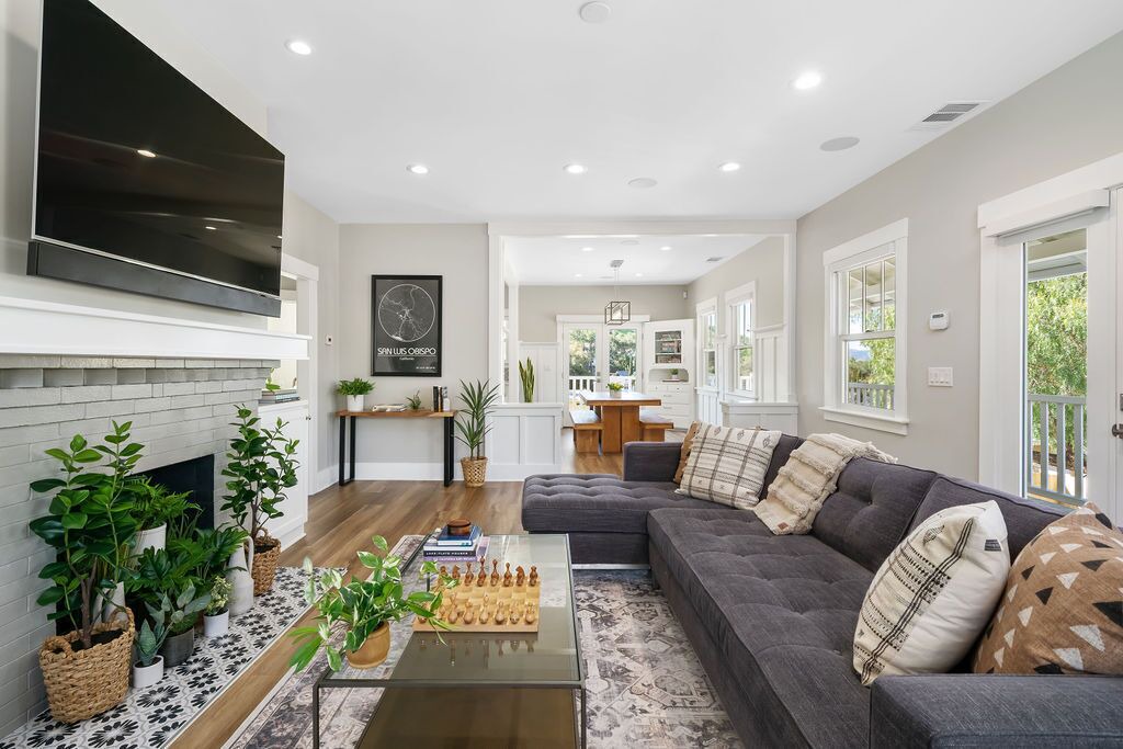 Photo of Livingroom in San Luis Obispo