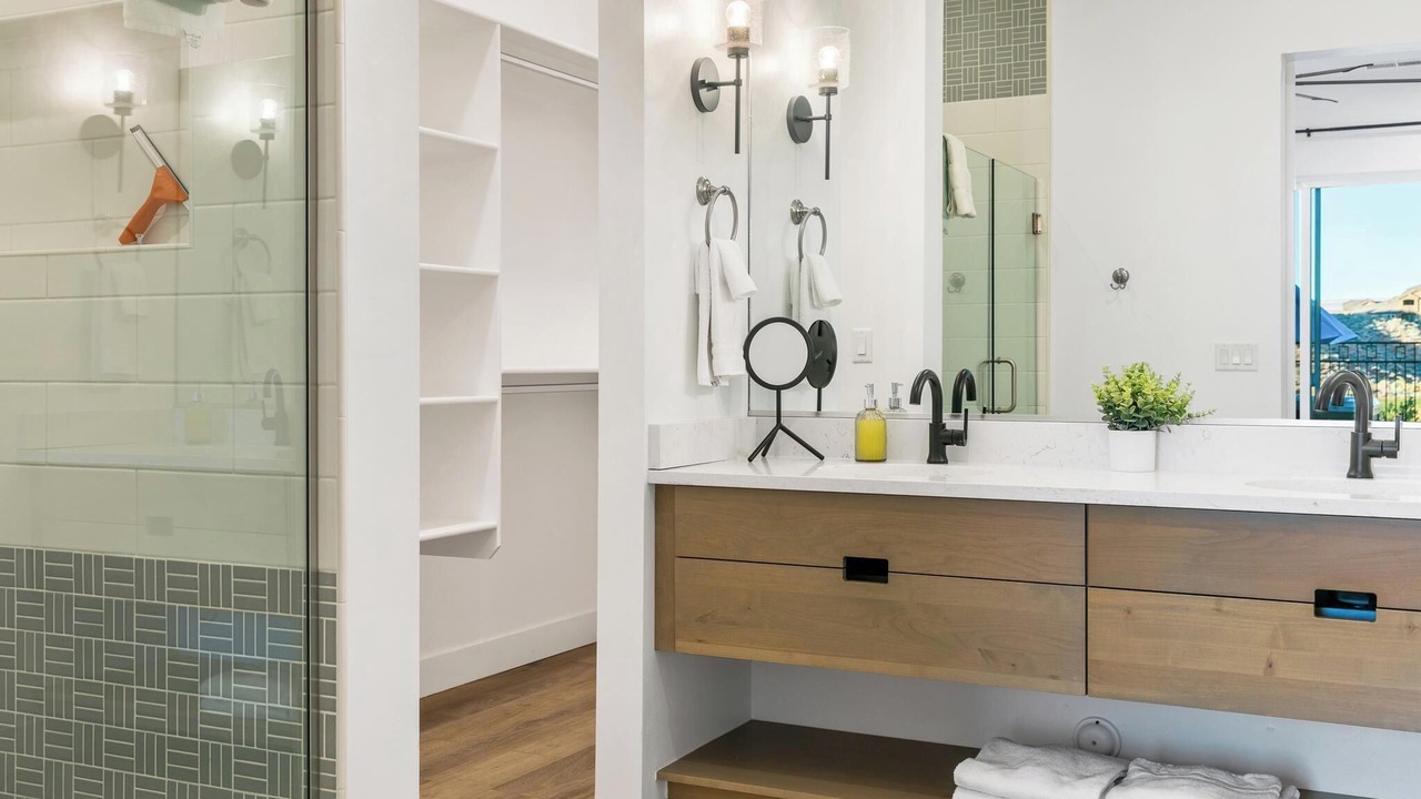 Photo of Bathroom in Washington