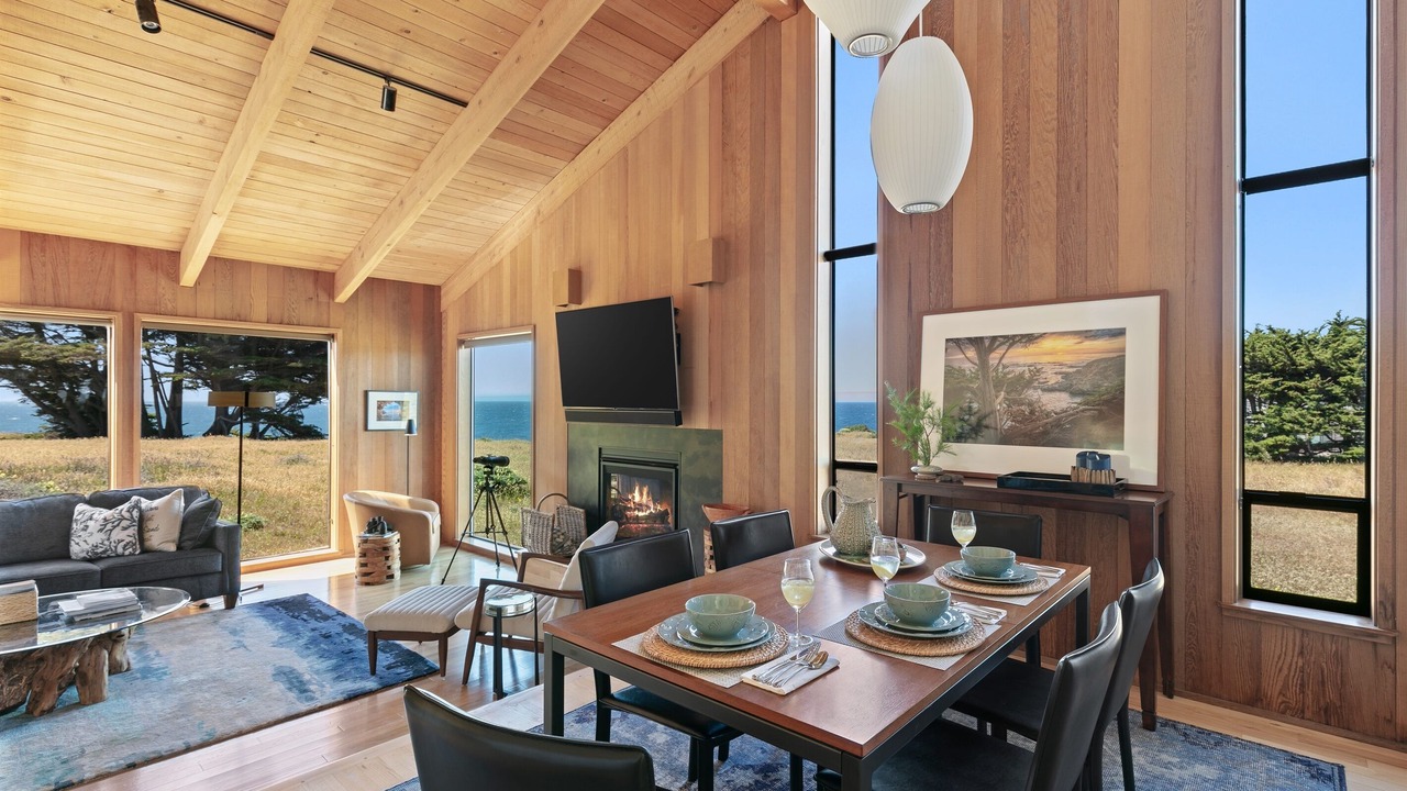Photo of Bedroom in Sea Ranch