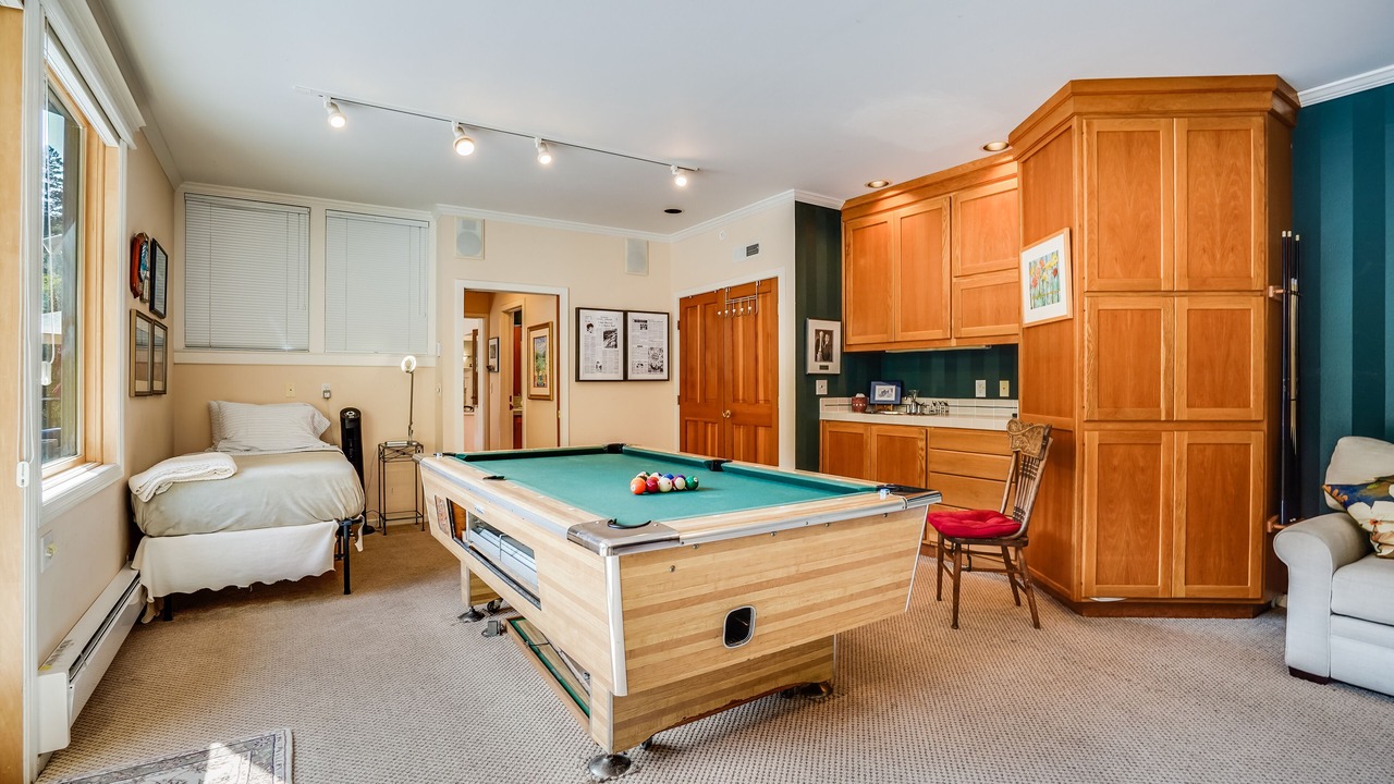 Photo of Bedroom in Lagunitas-Forest Knolls