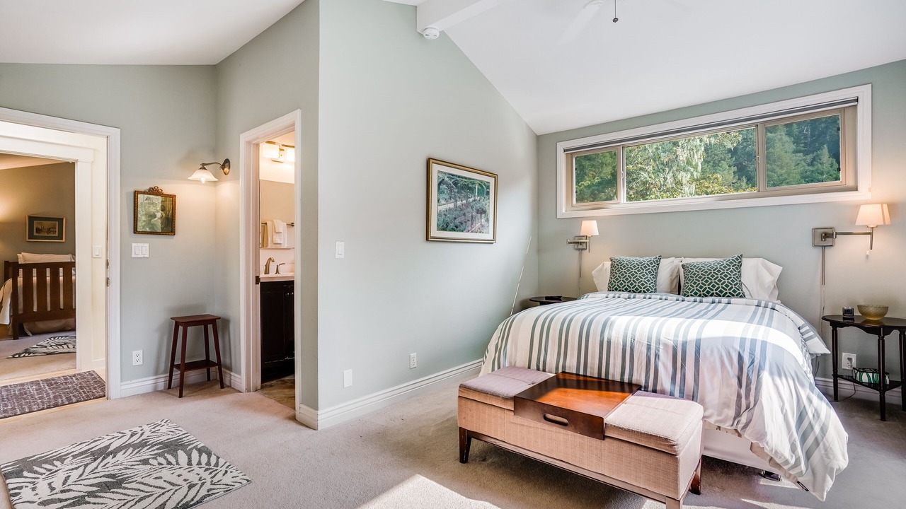Photo of Bedroom in Lagunitas-Forest Knolls