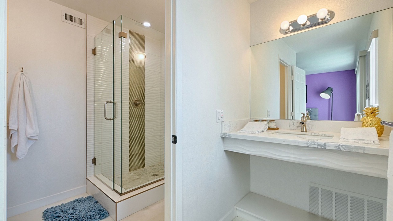 Photo of Bathroom in Desert Park Estates
