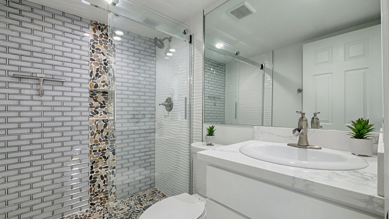 Photo of Bathroom in Desert Park Estates