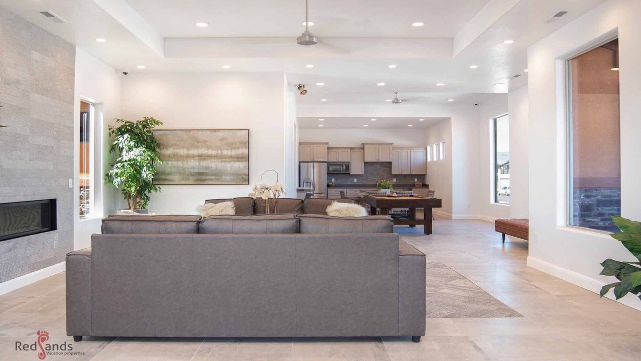 Photo of Livingroom in Hurricane