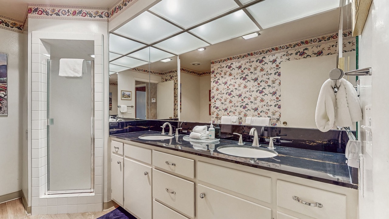 Photo of Bathroom in Jacoby Creek
