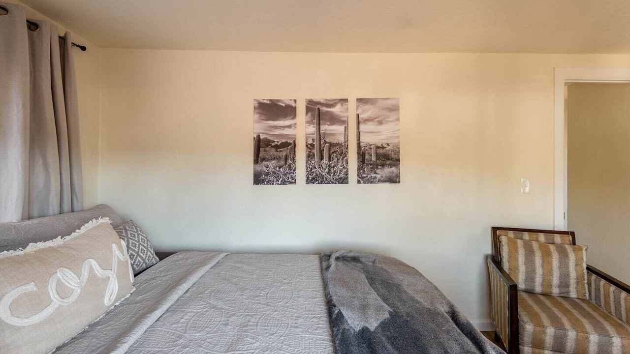 Photo of Bedroom in Black Canyon City